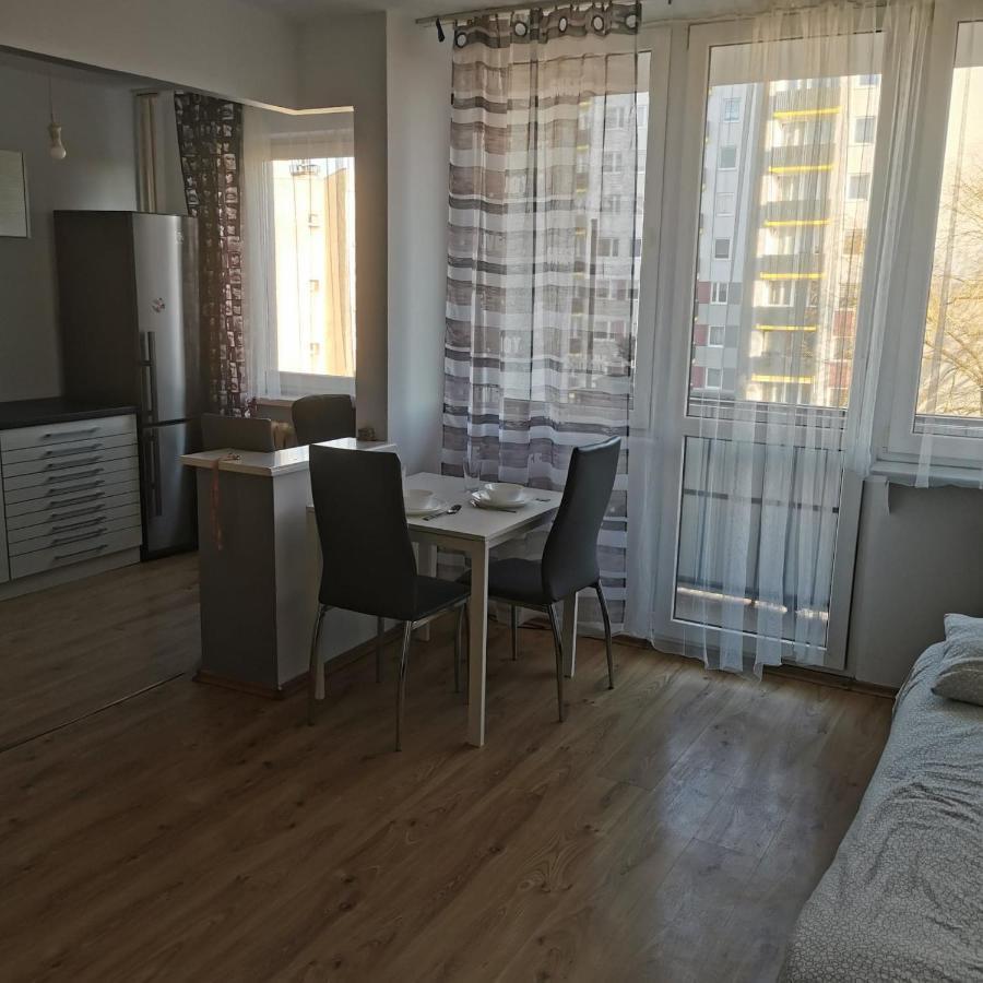 Kawalerka Z Balkonem 27 Apartment Czestochowa Ngoại thất bức ảnh
