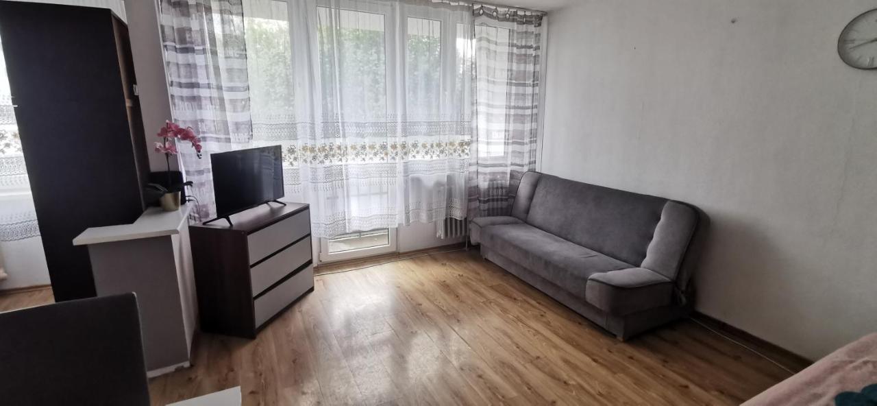 Kawalerka Z Balkonem 27 Apartment Czestochowa Ngoại thất bức ảnh