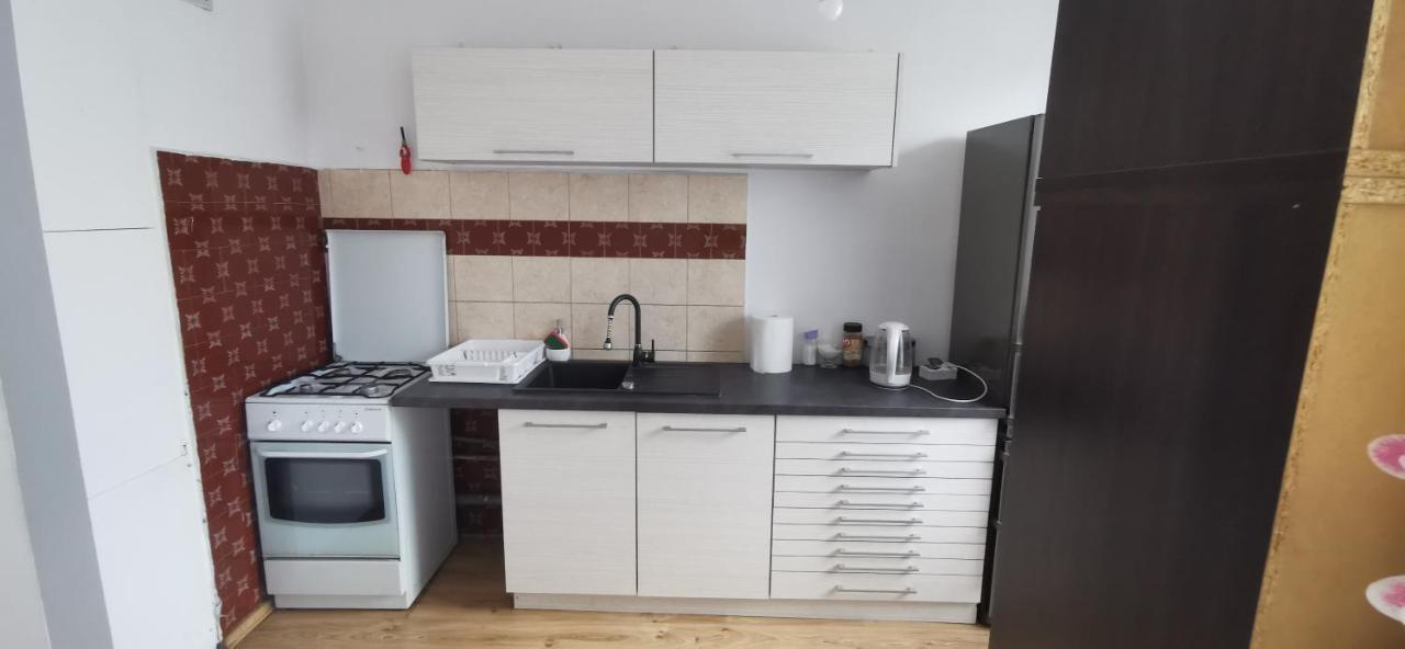 Kawalerka Z Balkonem 27 Apartment Czestochowa Ngoại thất bức ảnh
