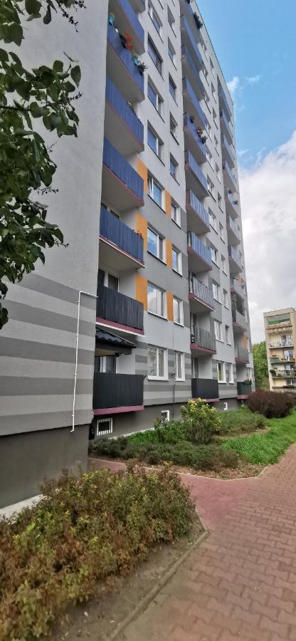 Kawalerka Z Balkonem 27 Apartment Czestochowa Ngoại thất bức ảnh