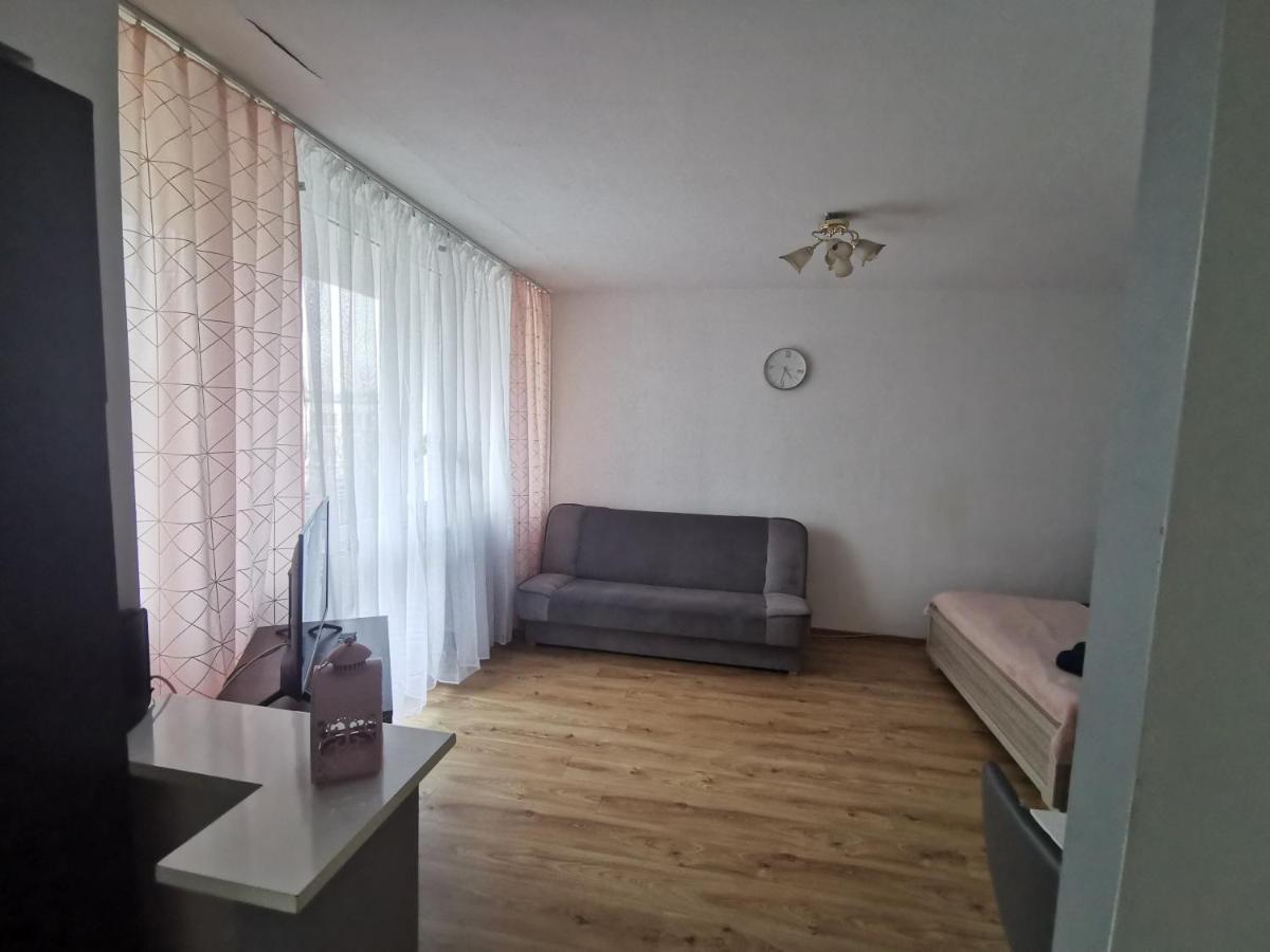 Kawalerka Z Balkonem 27 Apartment Czestochowa Ngoại thất bức ảnh