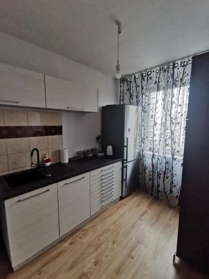 Kawalerka Z Balkonem 27 Apartment Czestochowa Ngoại thất bức ảnh